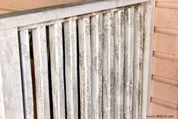 The Foolproof Trick To Remove Mold From Walls WITHOUT Scrubbing. 