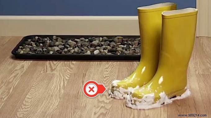 The Awesome Thing To Tidy Up Your Snow-Soaked Boots And Keep The Ground Clean. 
