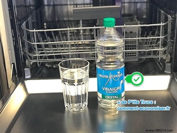How I Clean My Dishwasher With White Vinegar. 