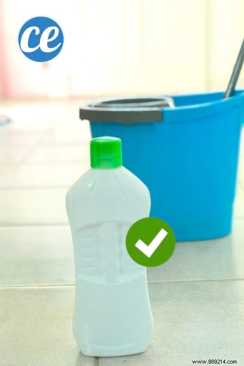 The Homemade Floor Cleaner That Eliminates 95% Of Bacteria! 