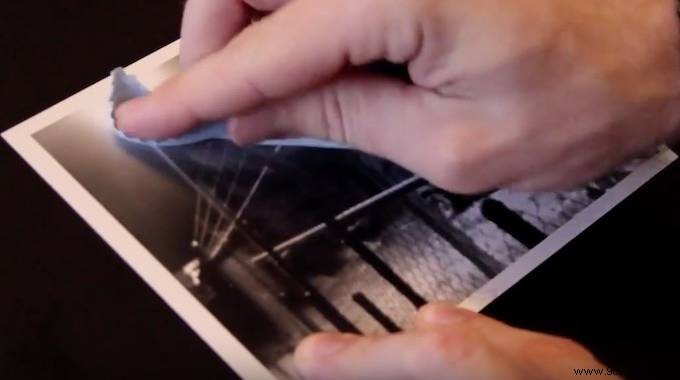 Fingerprints On Photos:A Photographer s Tip To Remove Them Easily. 