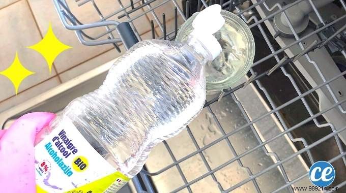 How to Clean a Smelly and Badly Washing Dishwasher in 3 Steps. 