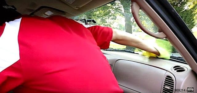 How to clean the inside of the windshield without leaving streaks. 