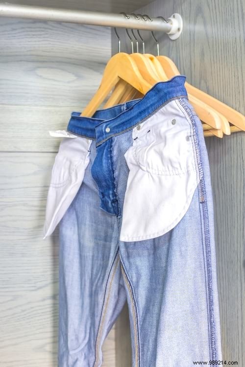 10 Tricks To Dry Your Laundry Indoors MUCH Faster. 