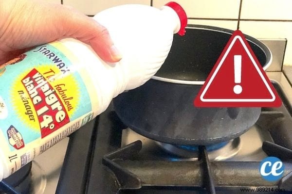 Heating White Vinegar:Good Or (Very) Bad Idea? 