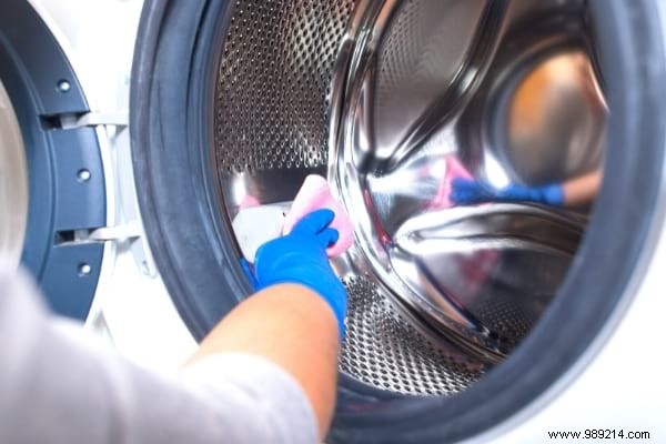 How Often Should You (Really) Clean Your Washing Machine? 