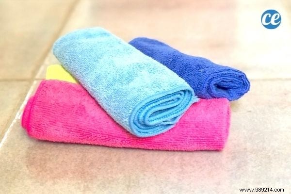 How to Properly Clean Microfiber Cloths? The Mistake Everyone Makes. 