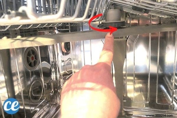 Dishwasher:The Tip To Clean The Washing Arms Easily. 
