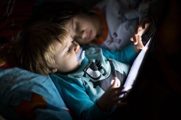 Children s Overexposure to Screens:The Dangers Every Parent Should Know. 