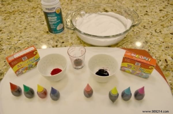 How to Color Your Easter Eggs With Shaving Foam (Your Kids Will Love It!). 