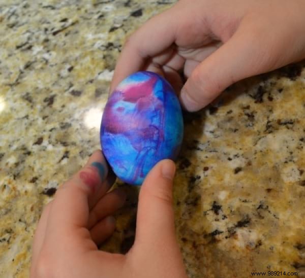 How to Color Your Easter Eggs With Shaving Foam (Your Kids Will Love It!). 
