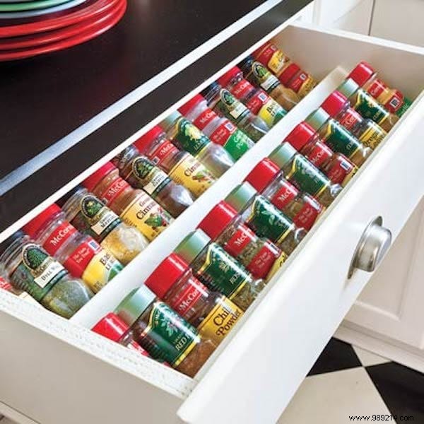 15 clever and hidden storage units that everyone would love to have in their kitchen. 