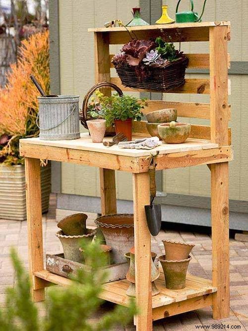 70 Incredible Uses For Old Wooden Pallets. 