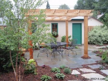 5 Economical and Decorative Solutions to Protect from the Sun in the Garden. 