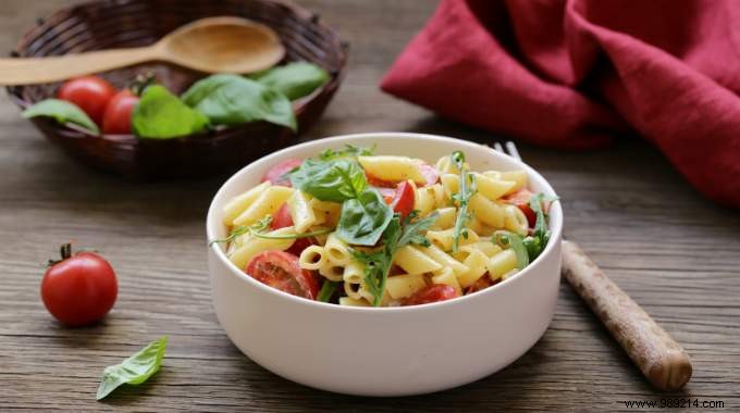An easy and tasty pasta salad for a complete meal. 