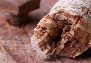 Pieces of corks in the wine? Here is my tip to avoid it. 