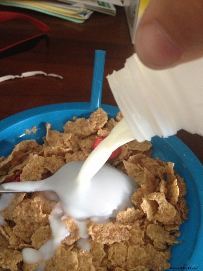 How to Pour Milk into Your Cereal Bowl Without Splashing? 