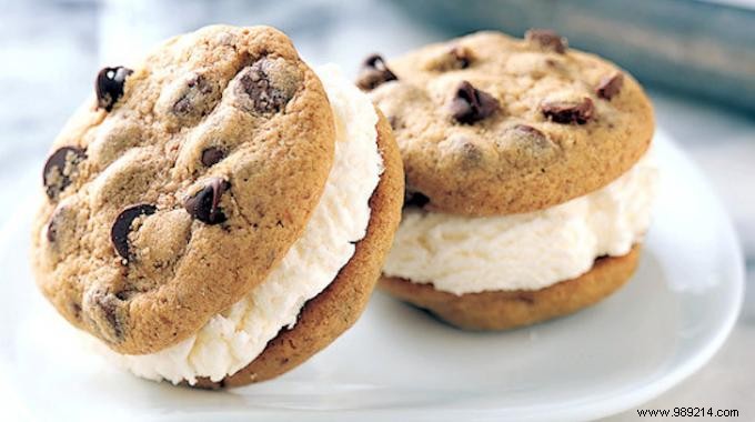 Our Amazing Recipe to Make an Ice Cream Cookie in 2 min. 