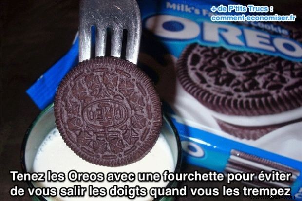 How To Dip Oreos In Milk WITHOUT Getting Your Fingers Dirty. 