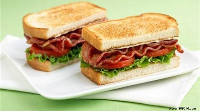 BLT Sandwich Recipe:The Tip To Get Bacon In EVERY Bite. 