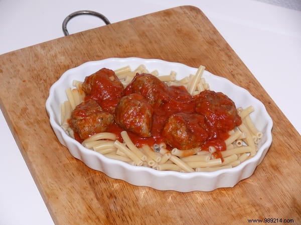 Family and Economic:my Beef Meatballs with Tomato. 