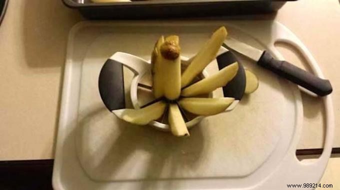The Tip To Cut Potatoes In French Fries Very Quickly. 