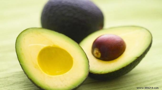 The Simple Trick To Prevent Avocado From Going Black. 