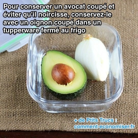 The Tip for Storing a Cut Avocado WITHOUT Darkening it. 