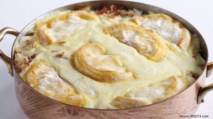 A really inexpensive friendly recipe, the Tartiflette. 