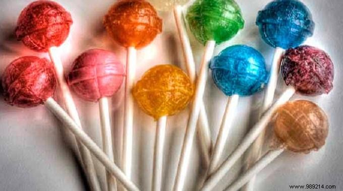 Delicious and Easy:The Recipe for Homemade Lollipops. 