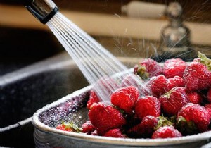 Why Skip Tap Water: Clean Strawberries Naturally with Lemon Juice