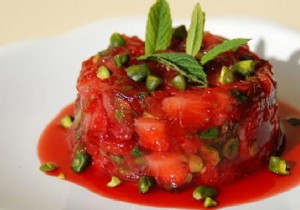 A Refreshing and Economical Dessert:My Strawberry Tartare with Basil. 