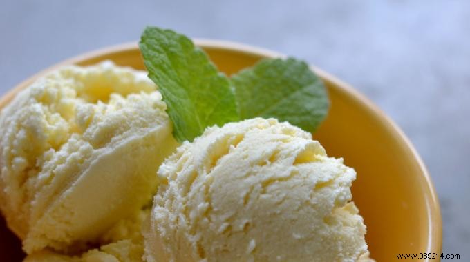 3 Cheap Homemade Ice Cream Recipes to Make WITHOUT an Ice Cream Maker. 