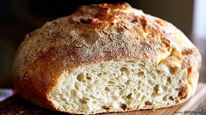 6 Ideas To Stop Throwing Out Your Stale Bread! 