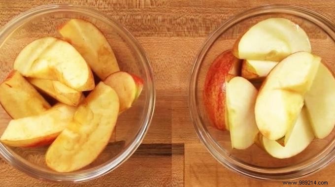 THE Trick That Works To Prevent A Cut Apple From Going Black. 