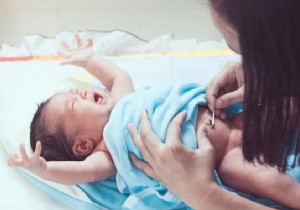 Baby s navel, how to clean it easily? 