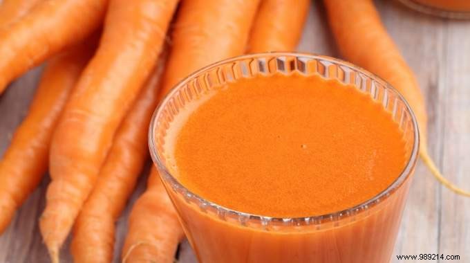 How to properly digest a large meal with carrot juice. 