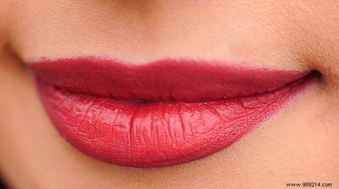 My Surprising Tip for a Lipstick that Lasts All Day. 