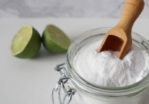 DIY Baking Soda Manicure: Salon-Soft Hands at Home for Under €5