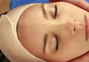 My DIY Cherry and Honey Face Lotion: A Natural Anti-Aging Essential