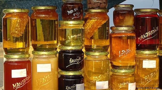 10 Surprising Uses of Honey. Don t Miss Number 9! 