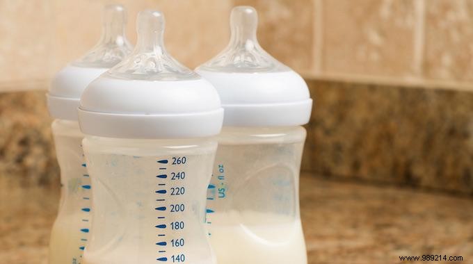 Breastfeeding:Why Adding Water To Breastmilk Can Be Dangerous. 
