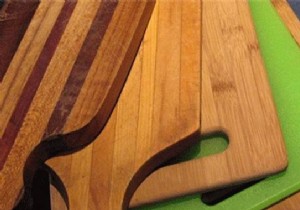 Wooden vs. Plastic Cutting Boards: Which is Safer for Your Health?