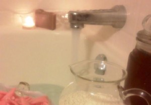 Struggling with Dry Skin? 3 Natural Bath Recipes for Silky Smooth Skin