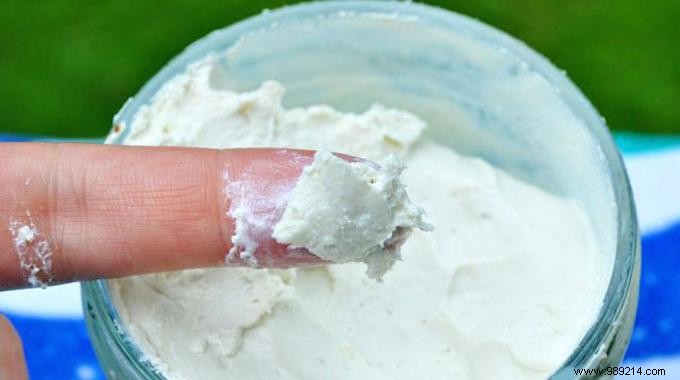 How To Make Your 100% Natural Sunscreen. 