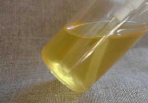 My Home Recipe For a Natural and Cheap Shower Gel with Aleppo Soap. 