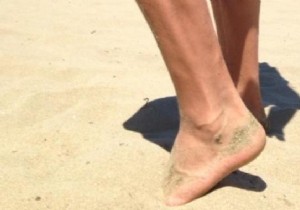 Smart Trick to Walk on Scorching Beach Sand Without Burning Your Feet