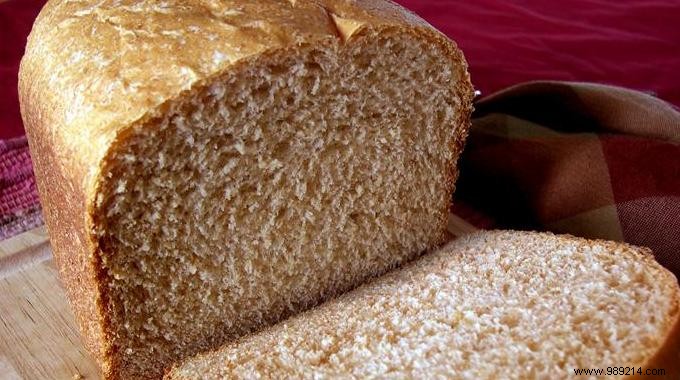 Diet:How to Avoid Headaches? Eat Whole Wheat Bread. 