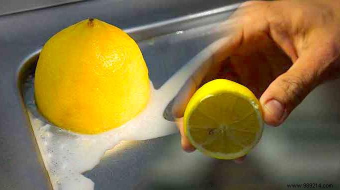 61 amazing uses of lemon. Don t miss #59! 