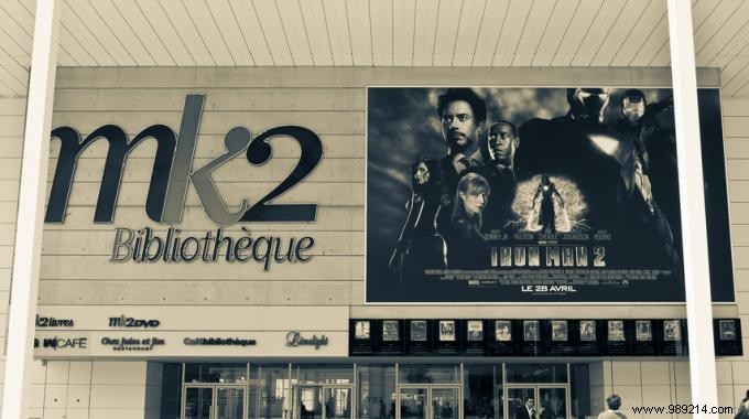 The Cheapest Cinema in Paris for Young People and Lovers:the MK2 Bibliothèque. 